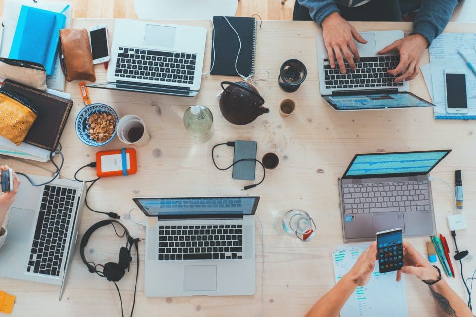 ¿Cómo utilizar la funcionalidad Grupo de Redacción de CaseGuard Studio?