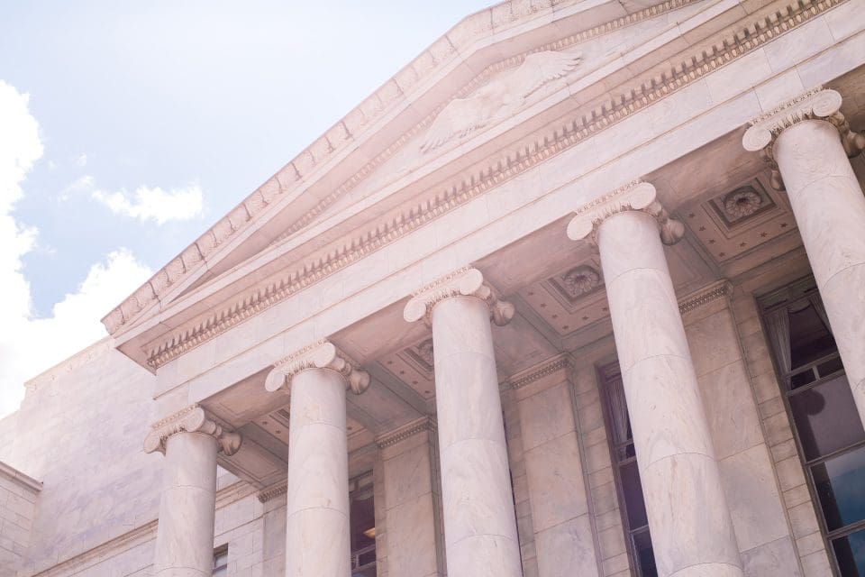 La FCC busca normas de privacidad para los proveedores de servicios móviles